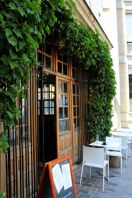 Restaurant Le Coupe-Chou, Paris. By Packing my Suitcase.